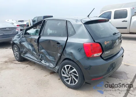 2015 Ford Escape S z USA, uszkodzony, nr VIN 1FMCU0F79FUB23122